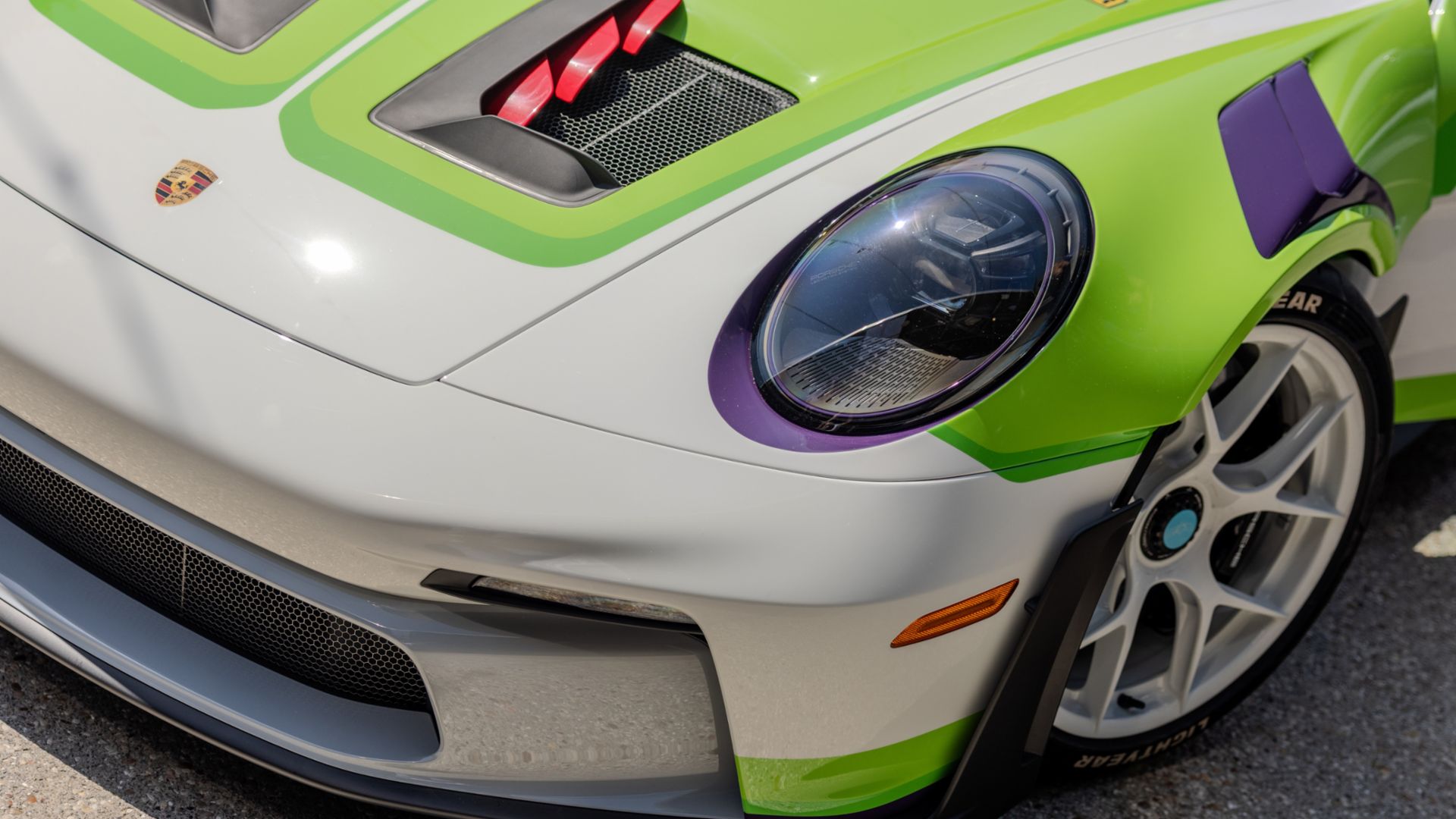 Porsche 911 GT3 RS Buzz Lightyear Toy Story 5