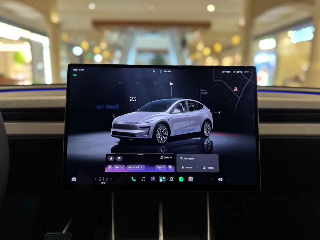 Tesla Display Rockwell