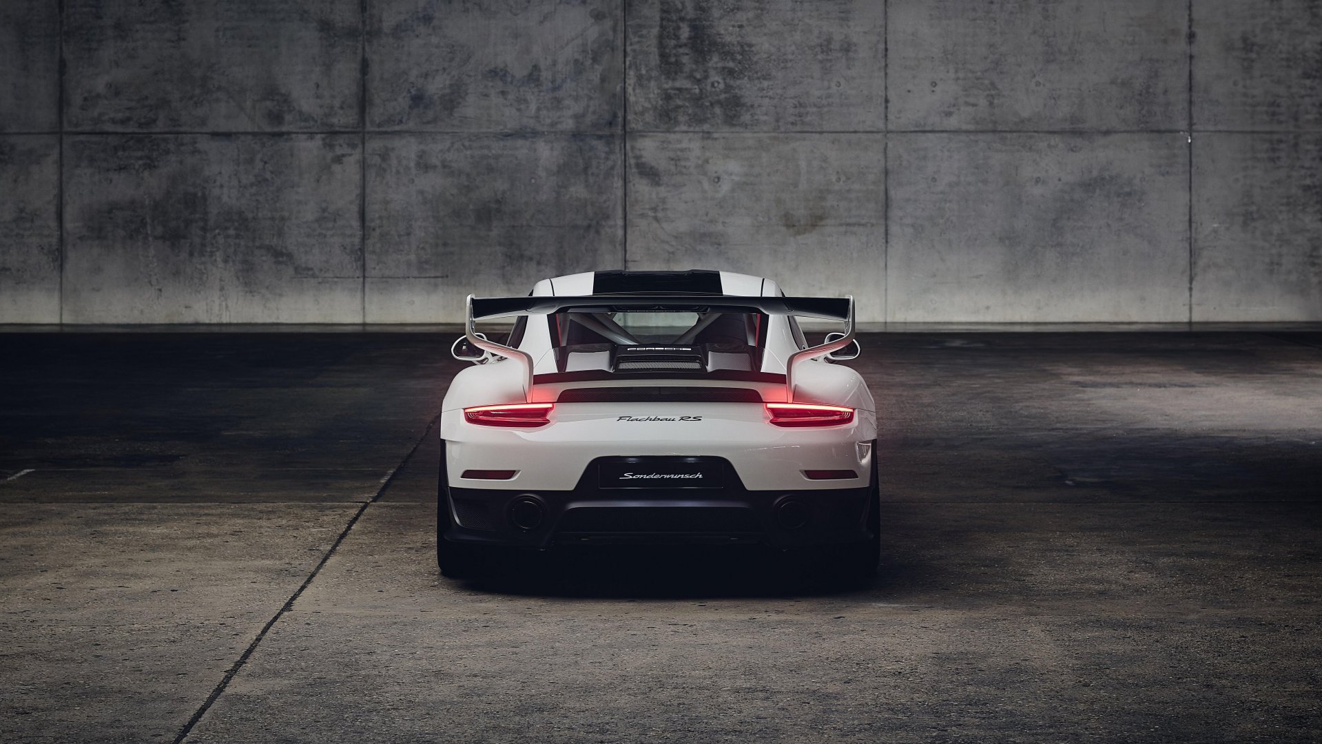 Porsche 911 GT2 RS Flachbau RS